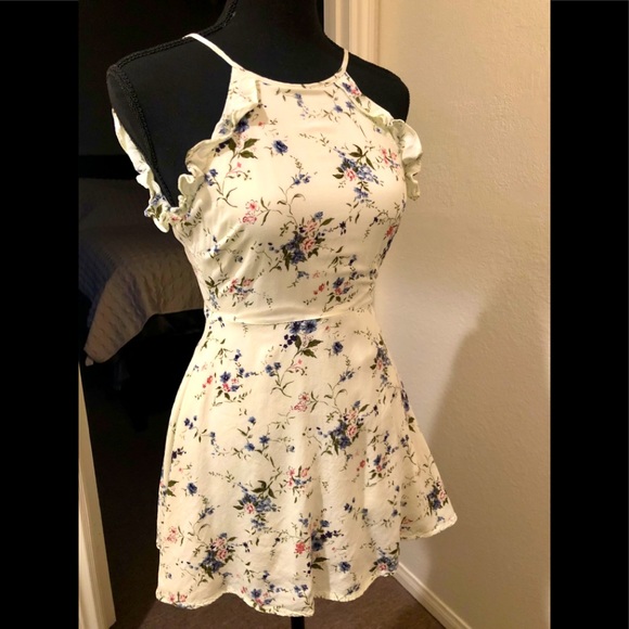 cute dress for women size XS - Picture 2 of 4